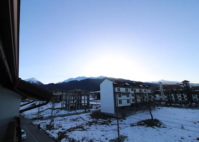 Mountview Aparthotel 3*